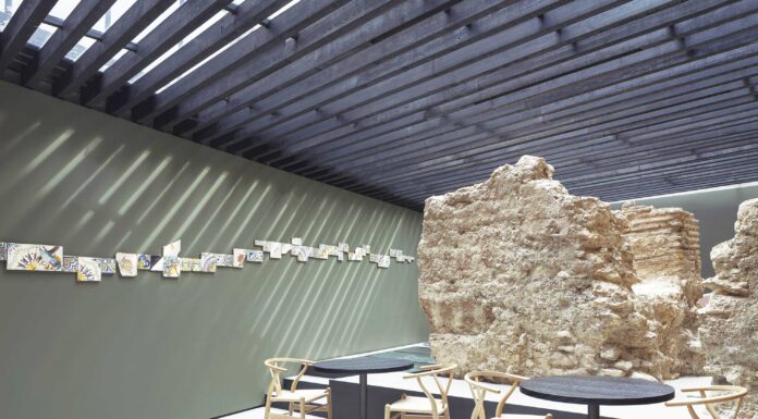 Una secuencia de cerámica