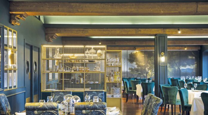 Elegancia en verde y dorado