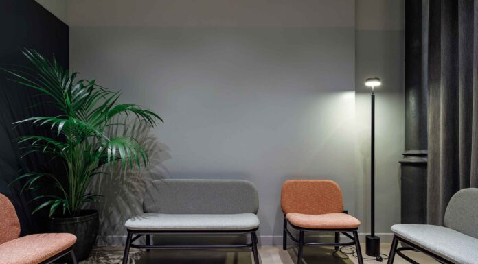 Juego de iluminación y escalas