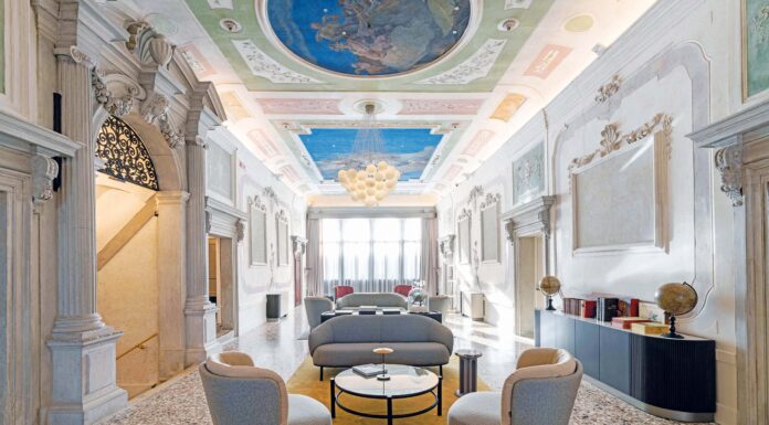 Dormir entre canales y góndolas