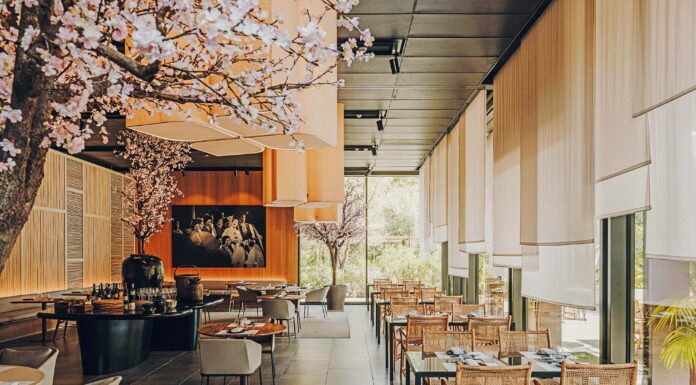 Rodeado de jardines milenarios