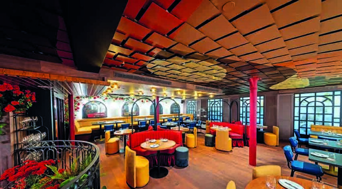 Tapas, rumba y flores