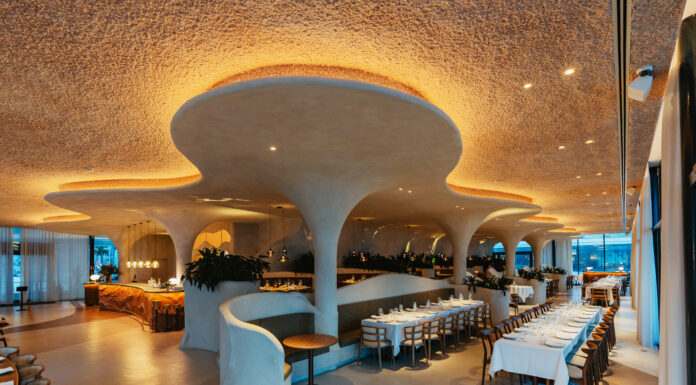 Lamp ilumina El Tribut, una fusión de innovación, tradición y sostenibilidad