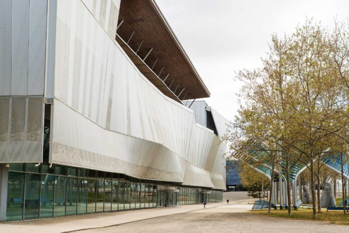 1-web-CCIB_Courtesy-of-the-venue